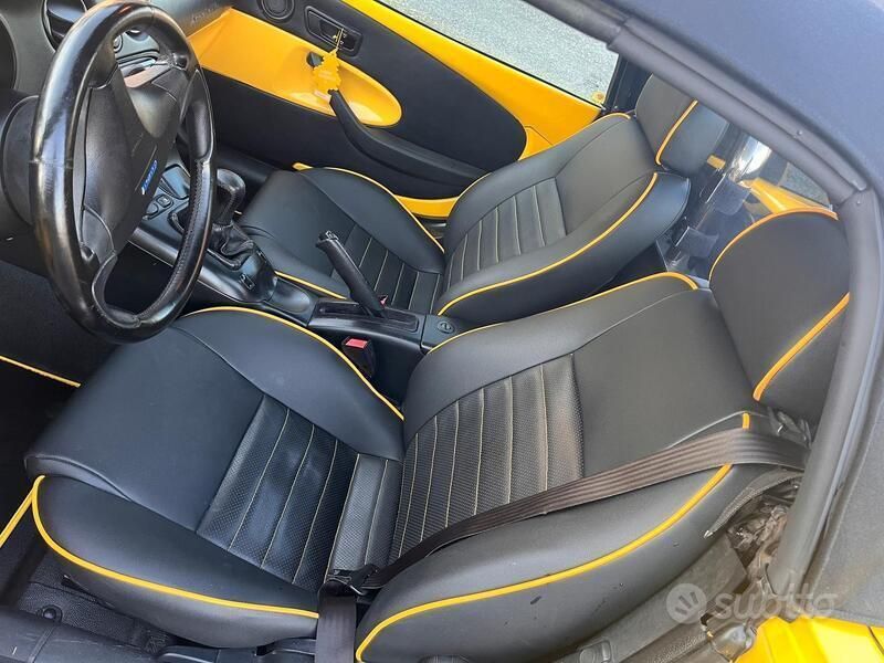 Usata Fiat Barchetta 131 CV (96 kW) 1998 Giallo Cabrio