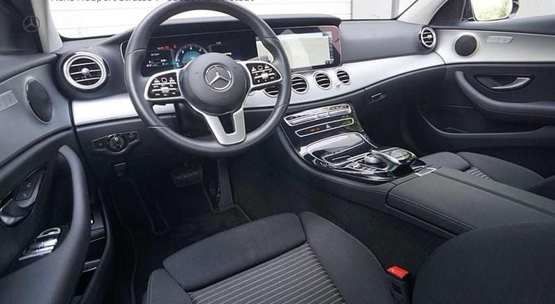 Nero Usata 2023 Mercedes E220 Exclusive Berlina | 37.000 € (Ottimo prezzo) - Immagine 1/4