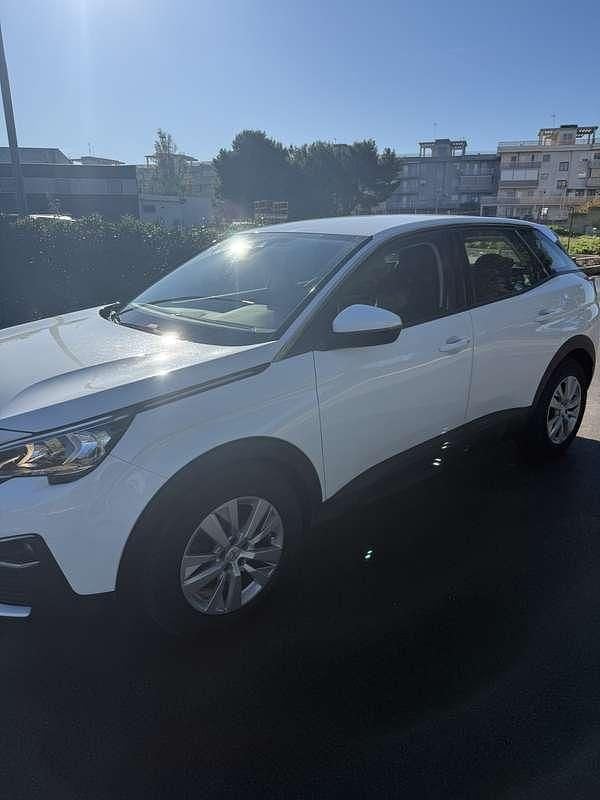 Usata Peugeot 3008 Allure 131 CV (96 kW) 2019 SUV