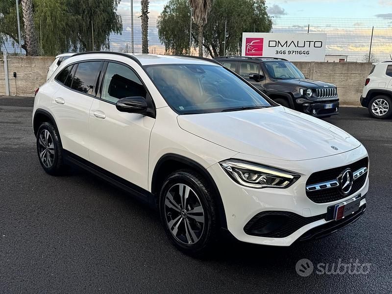 Bianco Usata 2020 Mercedes 200 Station wagon | 26.800 € (Buon prezzo) - Immagine 1/4