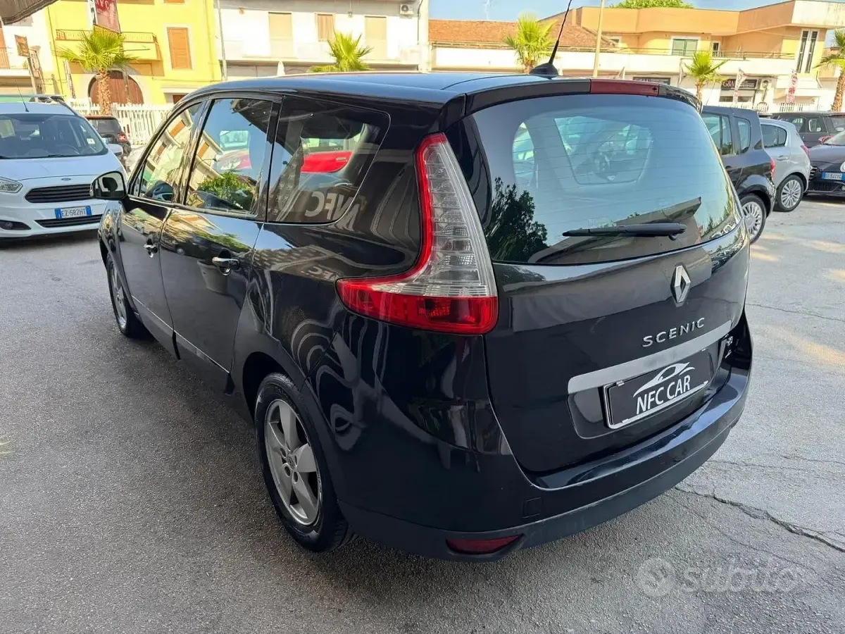 Usata Renault Scenic E-Tech 110 CV (80 kW) 2014 Nero Monovolume