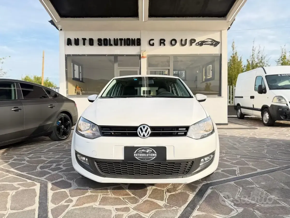 Usata VW Polo Comfortline 75 CV (55 kW) 2012 Bianco Utilitaria