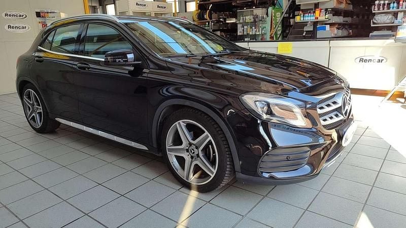 Usata Mercedes GLA200 AMG 136 CV (100 kW) 2018 Nero SUV