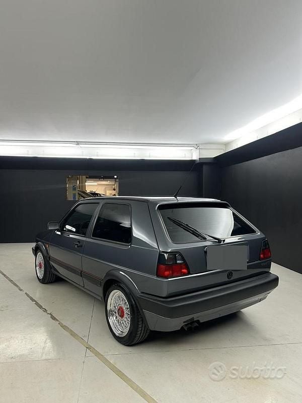 Usata VW Golf II GTI 111 CV (81 kW) 1987 Grigio Utilitaria