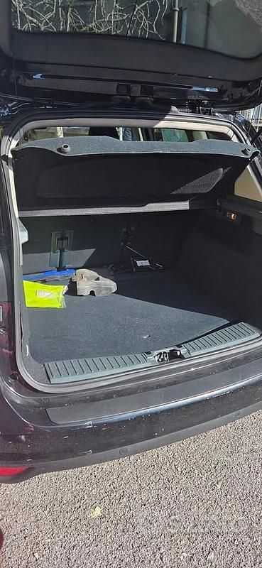 Usata Ford C-MAX Titanium 115 CV (84 kW) 2015 Nero Monovolume