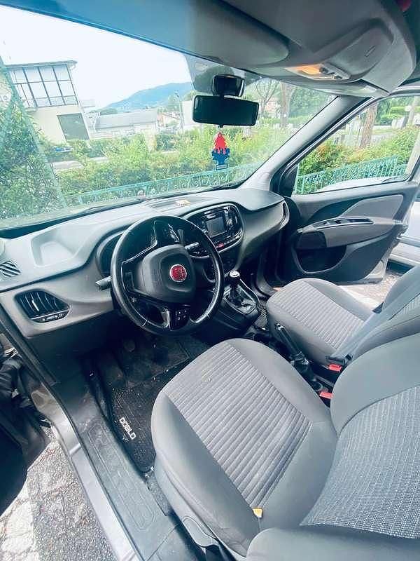 Usata Fiat Doblò Lounge 120 CV (88 kW) 2015 Monovolume