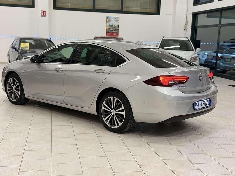 Usata Opel Insignia Sport 136 CV (100 kW) 2018 Argento Berlina