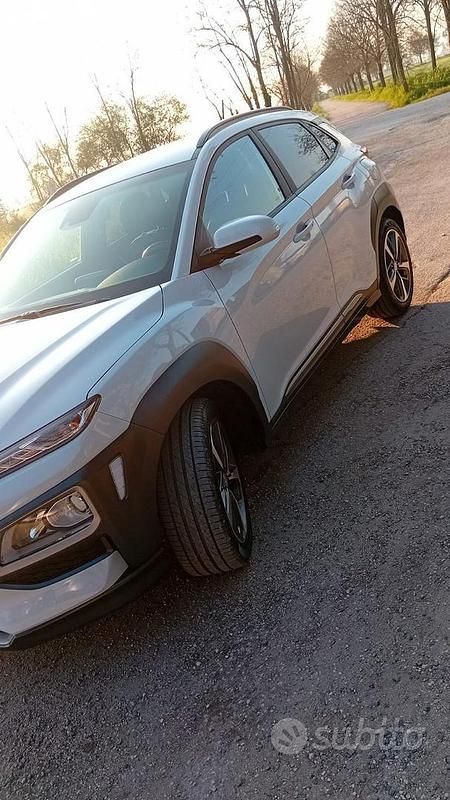 Usata Hyundai Kona 116 CV (85 kW) 2020 Bianco SUV