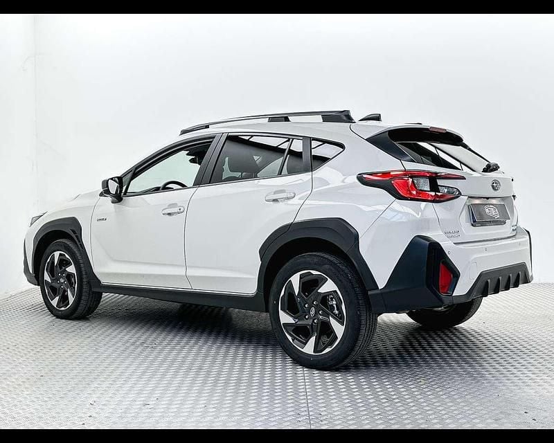 Usata Subaru Crosstrek Style 136 CV (100 kW) 2024 Crystal white pearl SUV