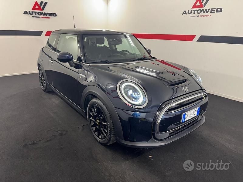 Usata Mini Cooper SE 75 kW (102 CV) 2022 Nero Utilitaria