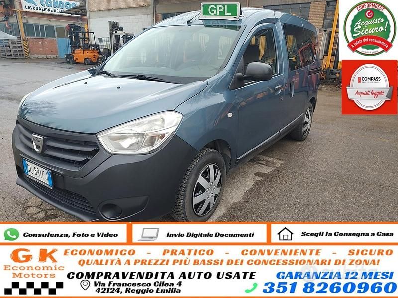Usata Dacia Dokker Ambiance 86 CV (63 kW) 2013 Blu Monovolume