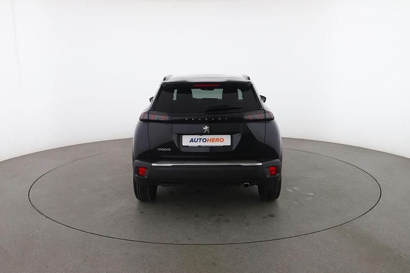 Usata Peugeot 2008 Allure 131 CV (96 kW) 2023 Nero SUV