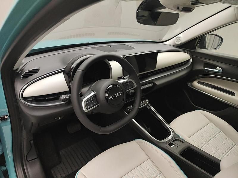 Nuova Fiat 600 La Prima 110 CV (80 kW) 2025 Blu SUV