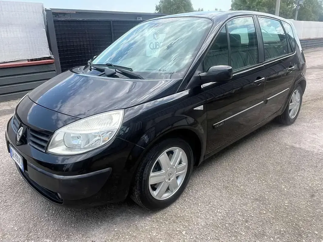 Usata Renault Scénic II 131 CV (96 kW) 2006 Nero Monovolume