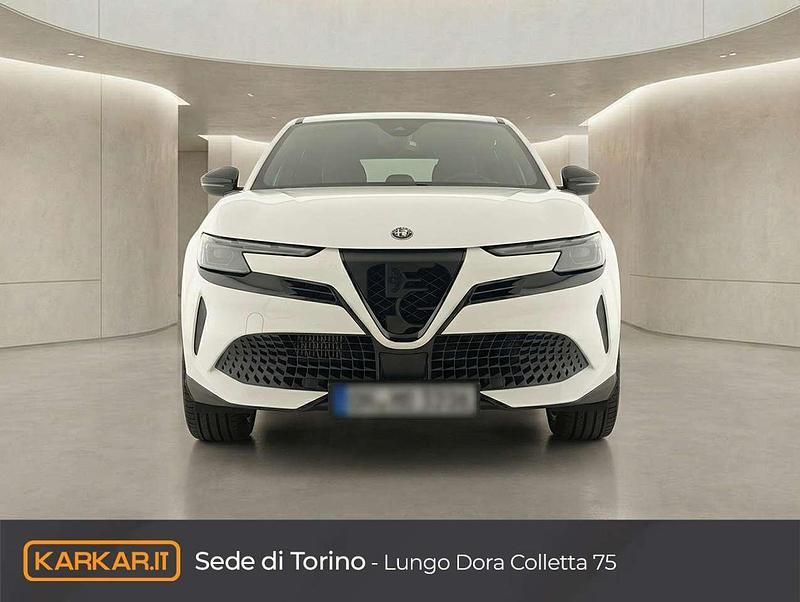 Nuova Alfa Romeo Junior Edizione Speciale 136 CV (100 kW) 2026 Bianco SUV