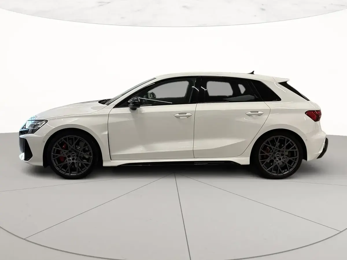 Usata Audi RS3 Design 400 CV (294 kW) 2025 Bianco arkona Berlina