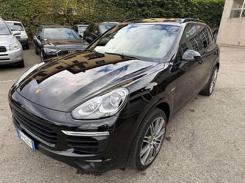 Usata Porsche Cayenne Platinum Edition 265 CV (194 kW) 2016 Nero SUV
