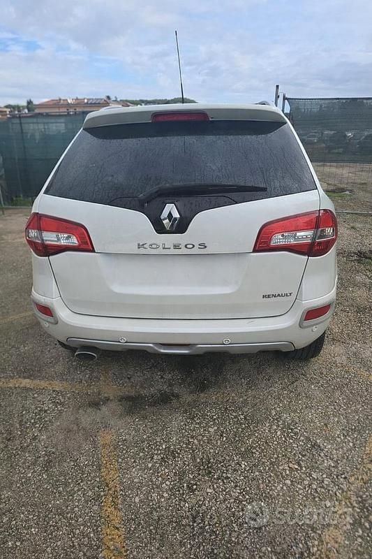 Usata Renault Koleos 150 CV (110 kW) 2011 Bianco SUV