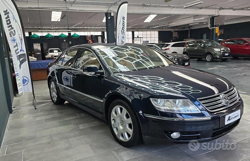 Usata VW Phaeton 313 CV (230 kW) 2007 Blu Berlina