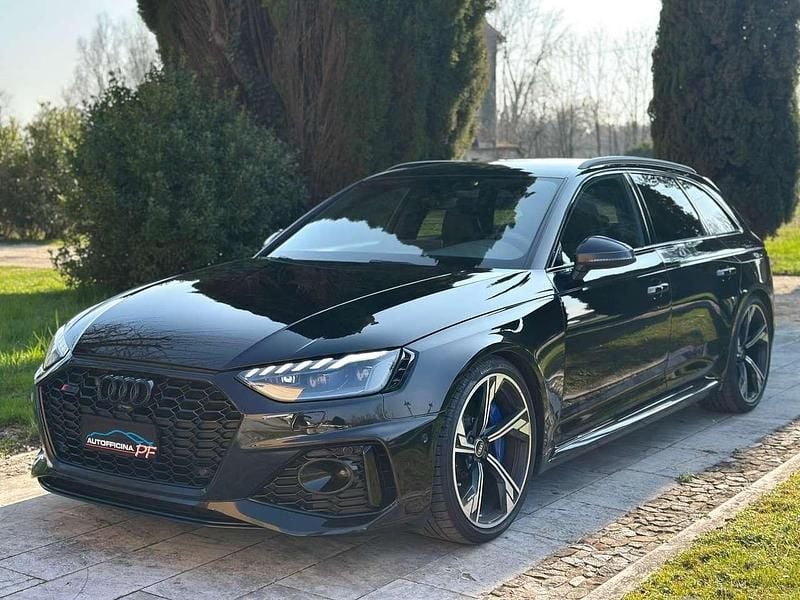 Usata Audi RS4 Ambiente 450 CV (330 kW) 2022 Nero Station wagon