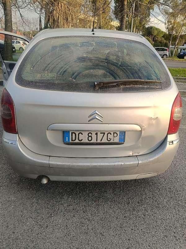 Usata Citroën Xsara Picasso 110 CV (80 kW) 2006 Grigio Monovolume