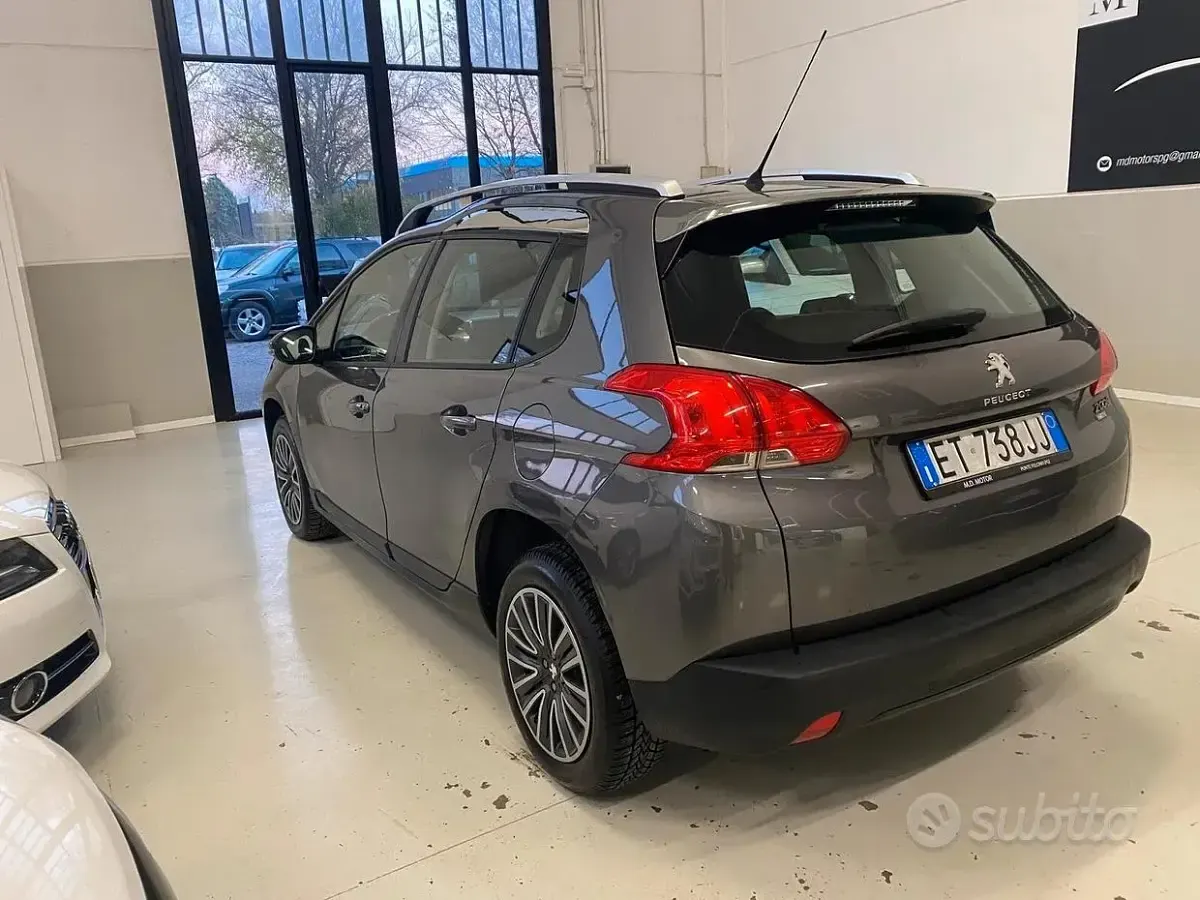 Usata Peugeot 2008 Active 92 CV (67 kW) 2014 Marrone SUV