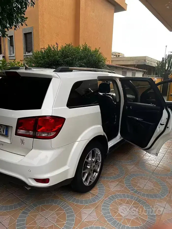 Usata Fiat Freemont 170 CV (125 kW) 2014 Bianco SUV