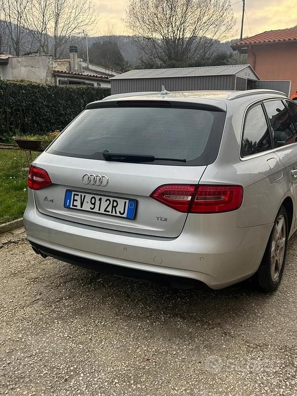 Usata Audi A4 Advanced Plus 143 CV (105 kW) 2012 Grigio Station wagon