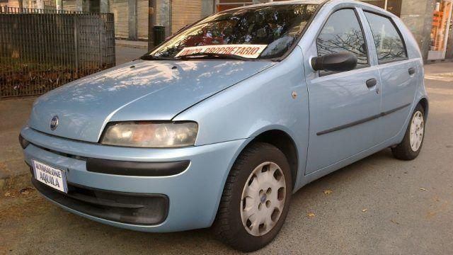 Blu Usata 2001 Fiat Punto Due volumi | 2300 € (Cara) - Immagine 1/4