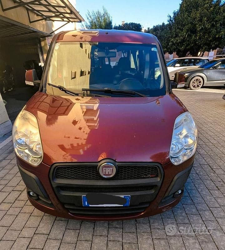 Rosso Usata 2012 Fiat Doblò Emotion Monovolume | 5000 € (Super prezzo) - Immagine 1/4