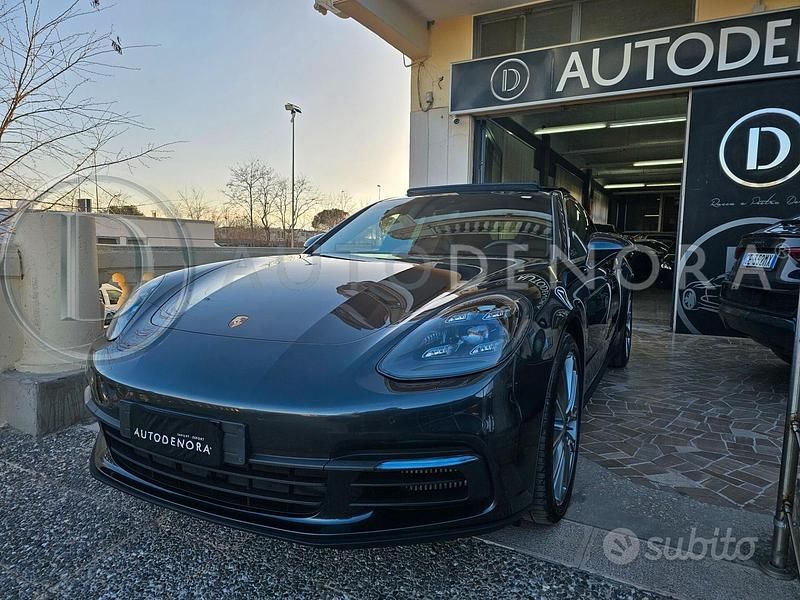 Usata Porsche Panamera 441 CV (324 kW) 2018 Grigio Berlina