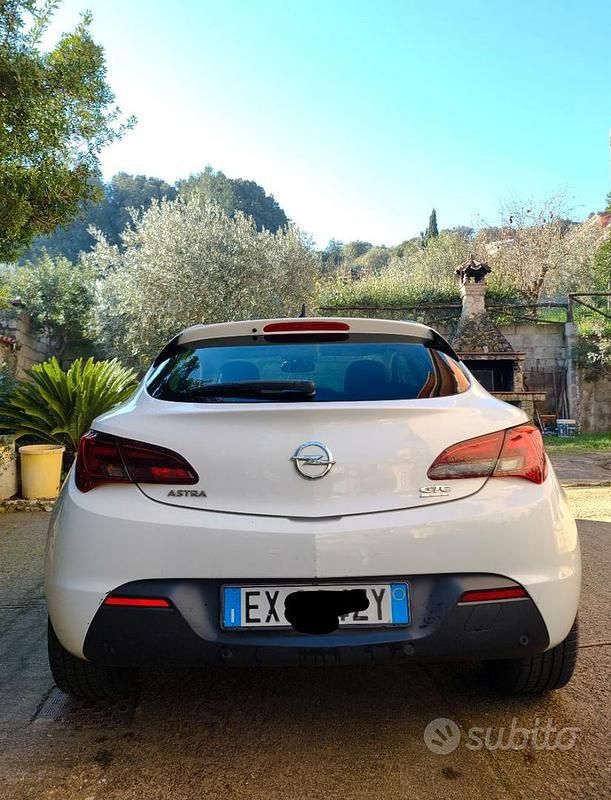 Usata Opel Astra GTC 110 CV (80 kW) 2025 Bianco Berlina
