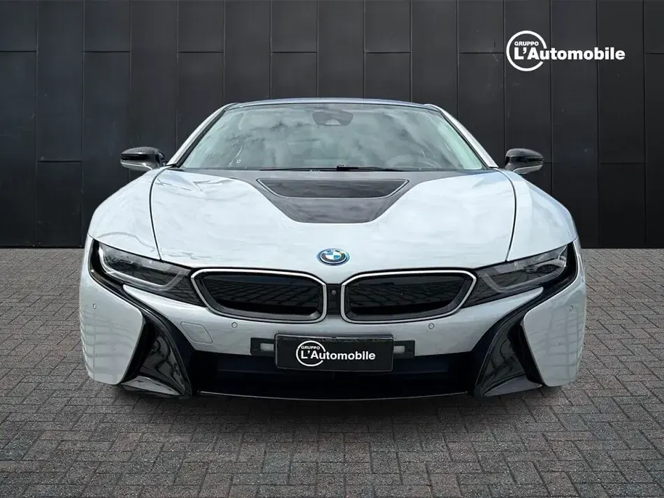 Usata BMW i8 231 CV (169 kW) 2016 Grigio Coupé