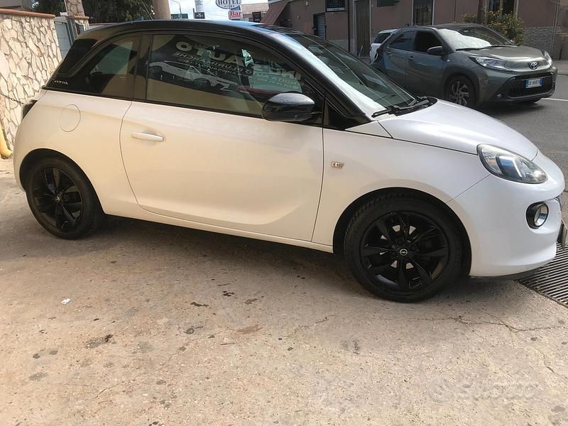 Usata Opel Adam 87 CV (63 kW) 2016 Bianco Utilitaria