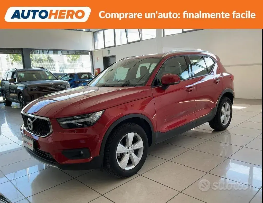 Usata Volvo XC40 Business Edition 150 CV (110 kW) 2020 Rosso SUV