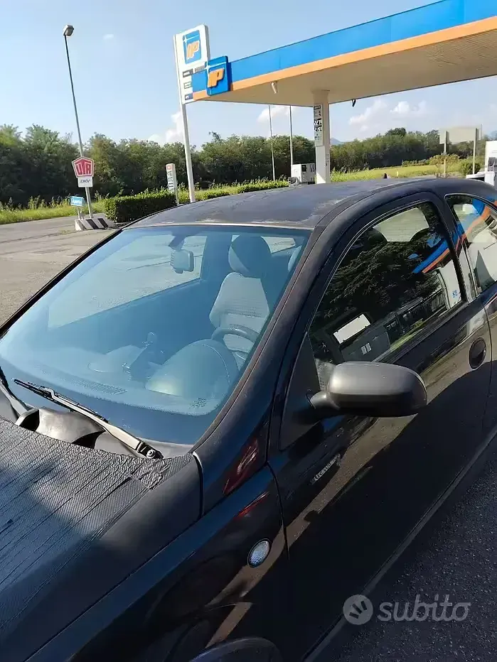Usata Opel Corsa 58 CV (42 kW) 2003 Bluazzurro Utilitaria