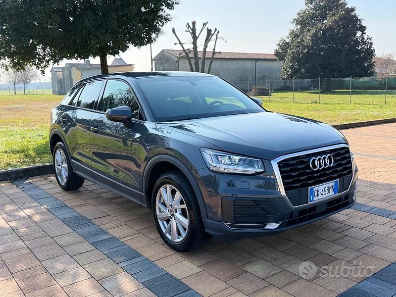 Usata Audi Q2 Comfort 150 CV (110 kW) 2019 Grigio SUV