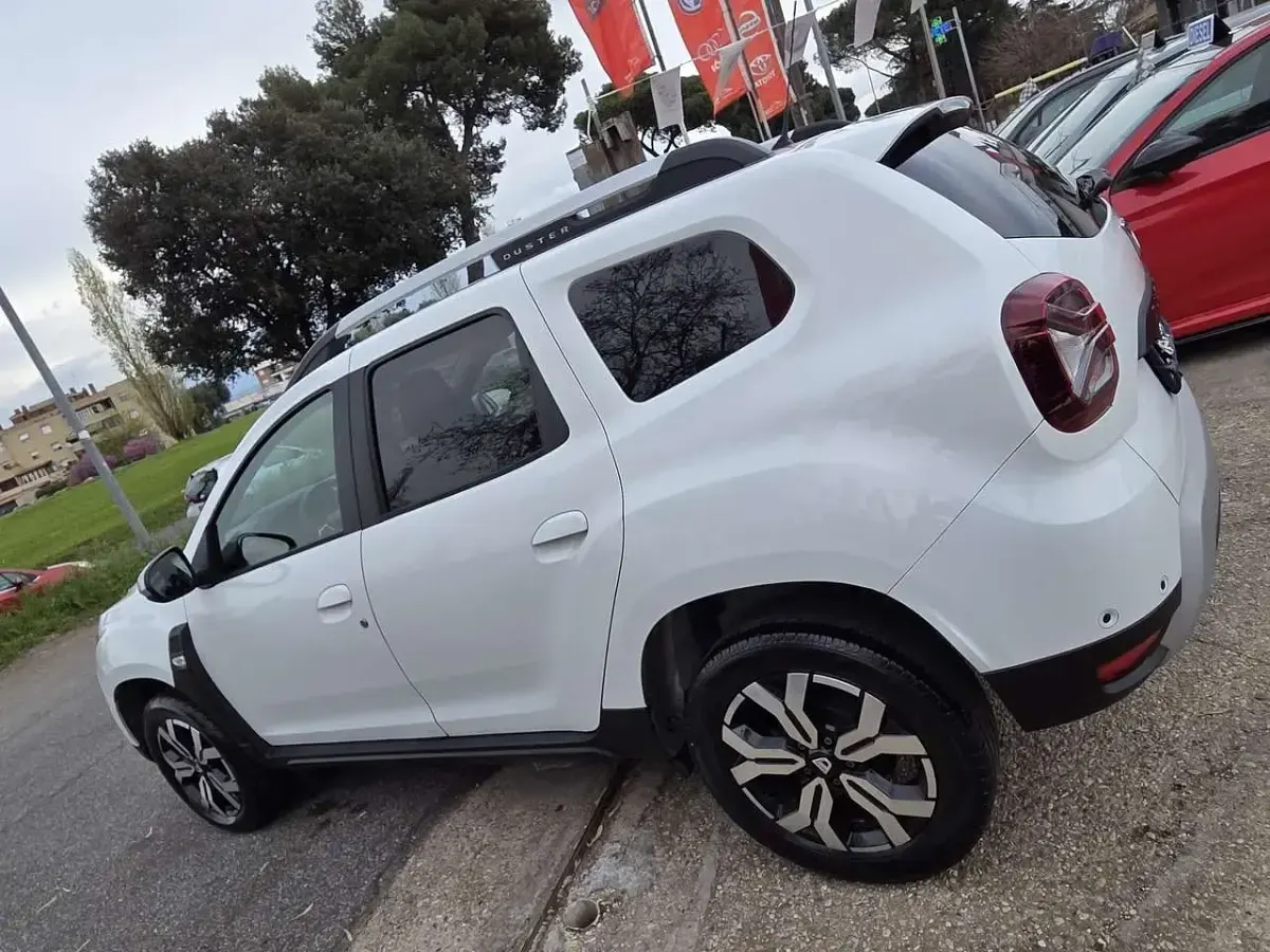 Usata Dacia Duster Prestige 116 CV (85 kW) 2021 Bianco SUV