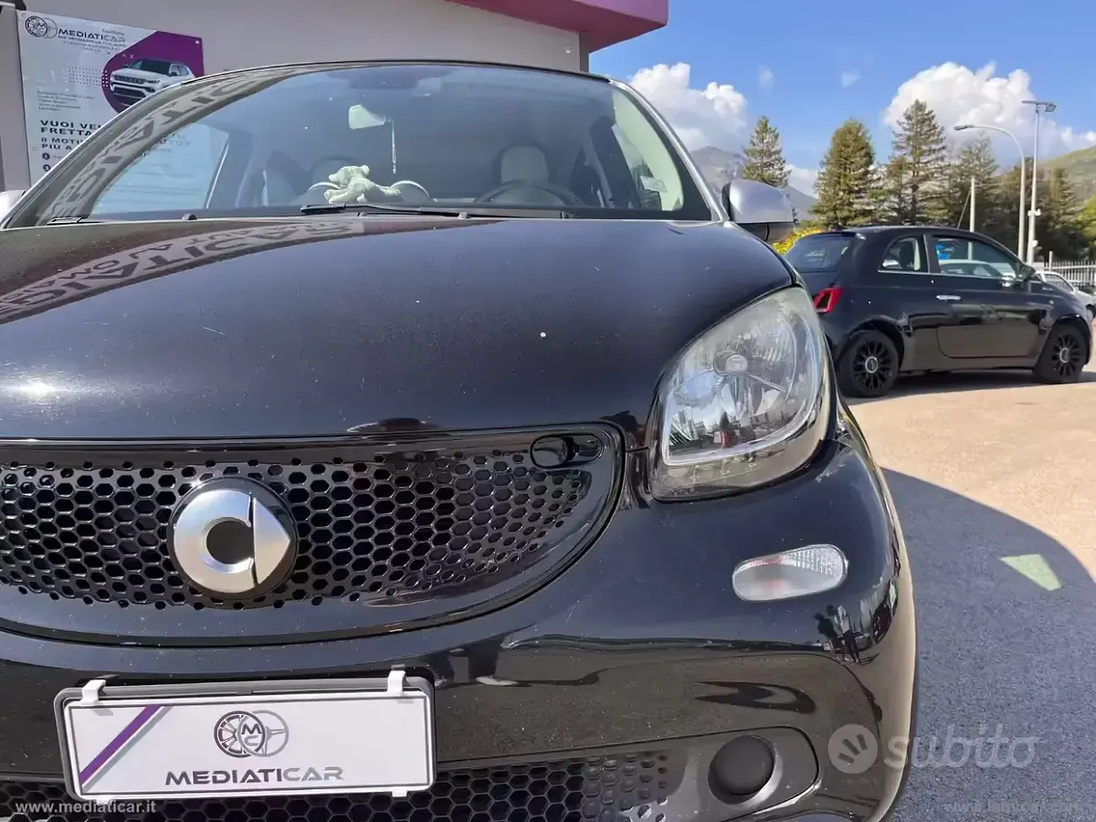 Usata Smart ForFour Passion 71 CV (52 kW) 2015 Nero Utilitaria