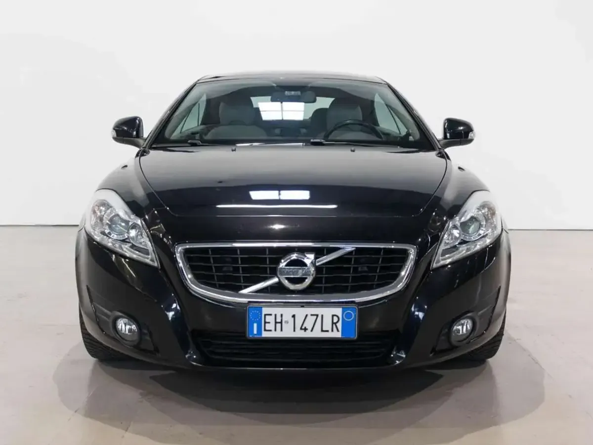 Usata Volvo C70 150 CV (110 kW) 2011 Nero Cabrio