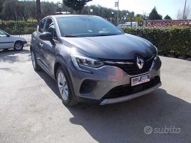 Usata Renault Captur 116 CV (85 kW) 2021 Grigio SUV