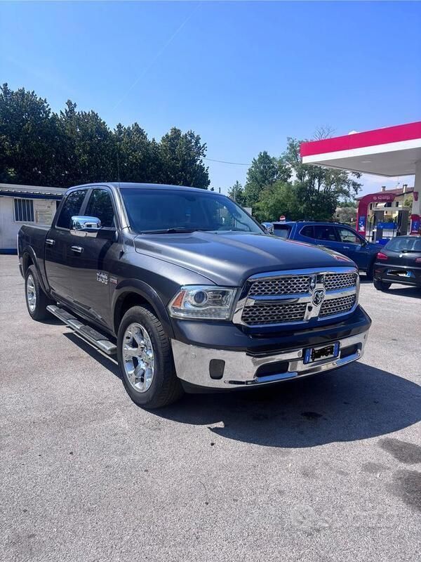 Usata Dodge Ram 2014 Grigio Pick-up