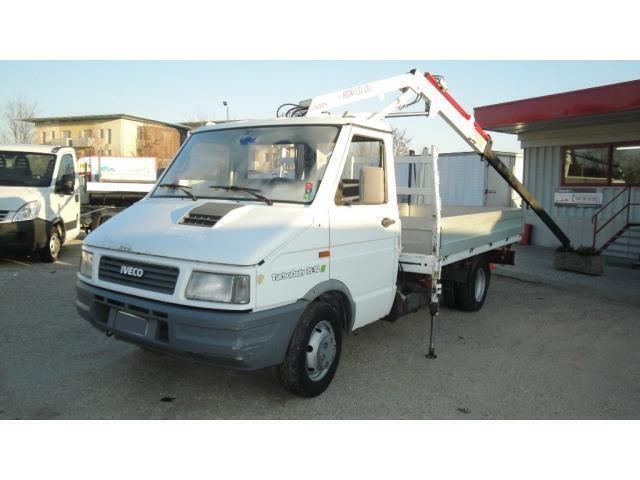 Bianco(met.) Usata 1997 Iveco Daily Tre volumi | 10.500 € (Molto cara) - Immagine 1/4