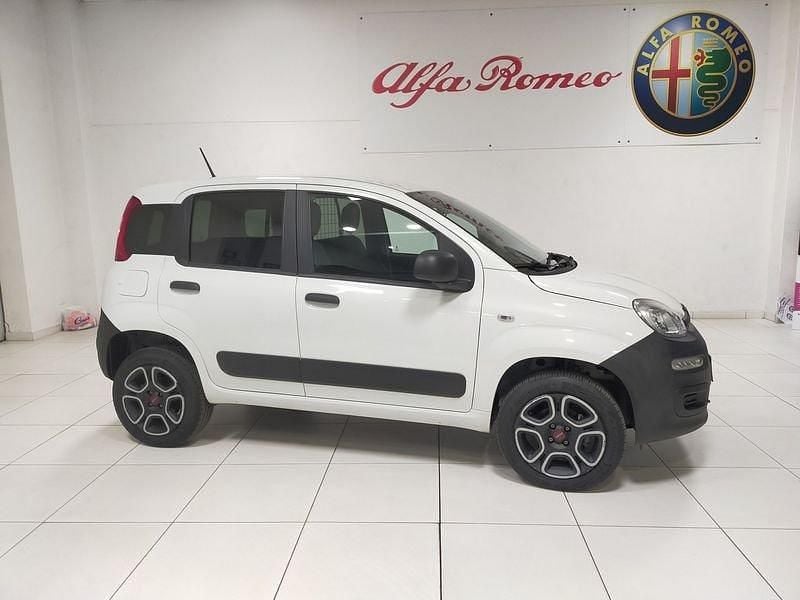 Usado Fiat Panda 4x4 Pop 86 HP (63 kW) 2021 Branco Citadino