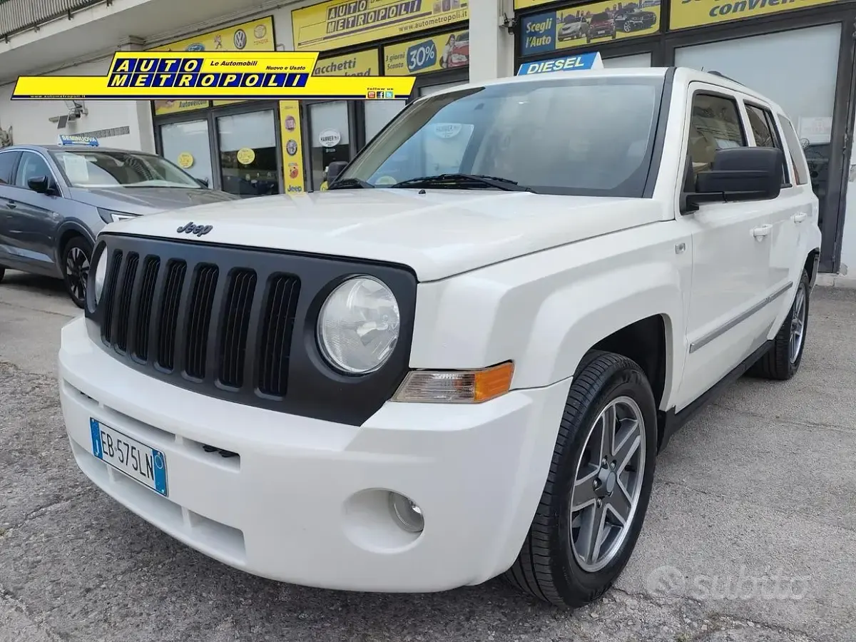 Usata Jeep Patriot Limited 140 CV (102 kW) 2010 SUV
