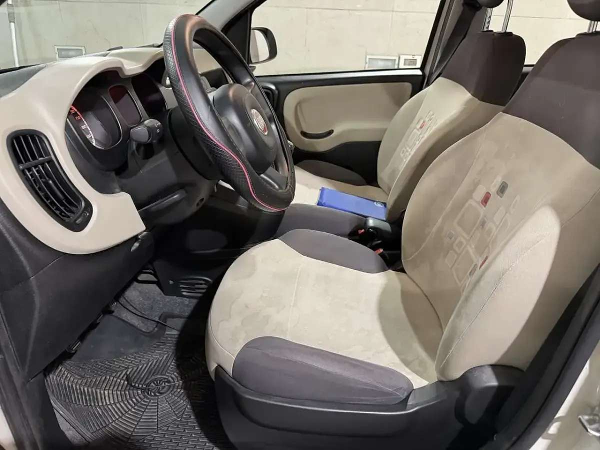 Usata Fiat Panda Lounge 80 CV (58 kW) 2015 Beige Utilitaria