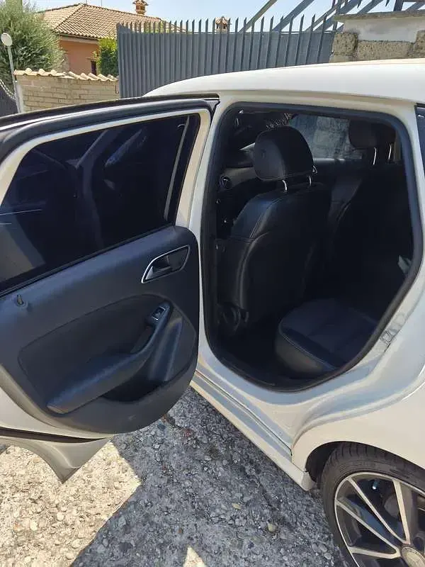 Usata Mercedes 180 109 CV (80 kW) 2015 Bianco Berlina