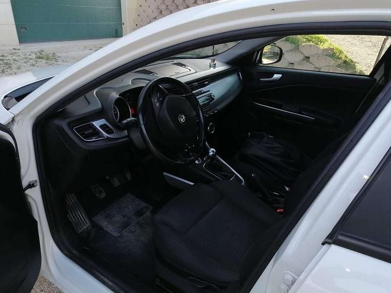 Usata Alfa Romeo Giulietta 120 CV (88 kW) 2012 Utilitaria