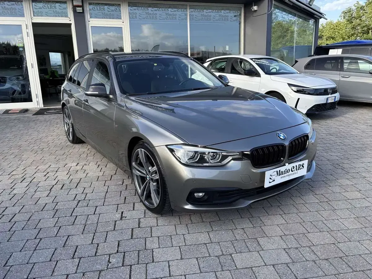 Gebraucht BMW 318 150 PS (110 kW) 2019 Grau Kombi