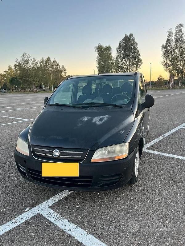 Usata 2004 Fiat Multipla Monovolume | 1000 € (Super prezzo) - Immagine 1/4